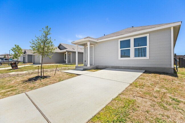 Foto del edificio - 3 Bedroom/2 Bath Crescent Hills Subdivision