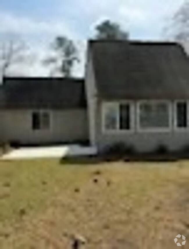 Building Photo - 106 Mallard Cove