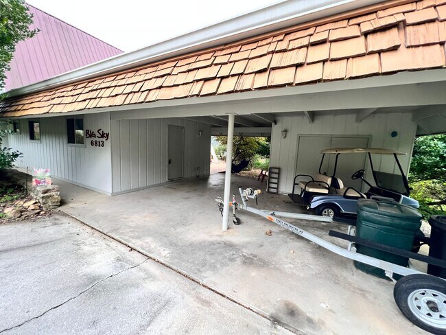 Foto del edificio - Three Bedroom Home available in Lakeview S...