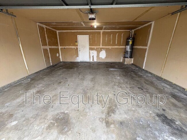 Foto del edificio - 3438 S San Joaquin Ct