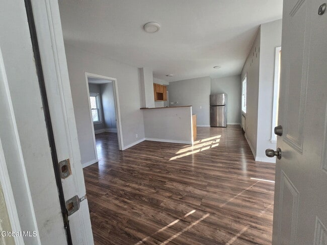 Building Photo - 9 Bayard St