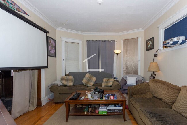 Building Photo - Amazing 6 bed 3 bath in Brighton!!!