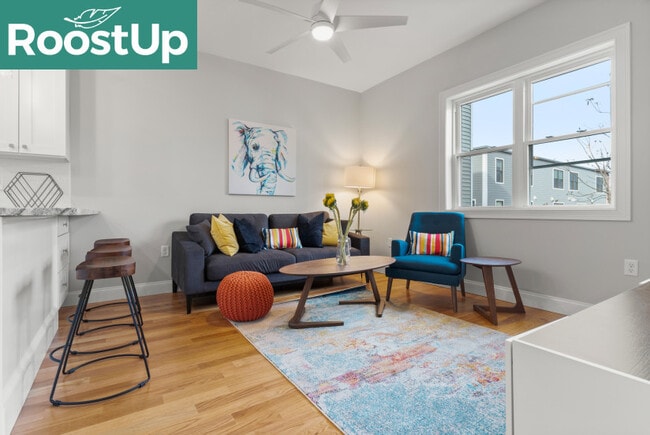 Building Photo - Furnished Bedroom with Private Bath in South Boston