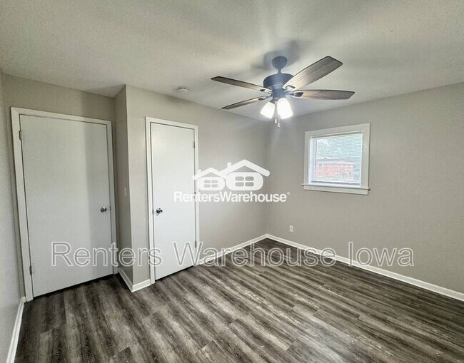 Foto del edificio - 110 NW College Ave