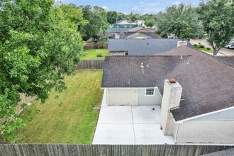 Building Photo - 2123 Quail Valley E Dr