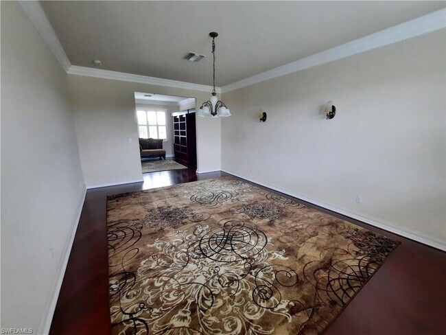 Foto del edificio - 626 Chemstrand St E