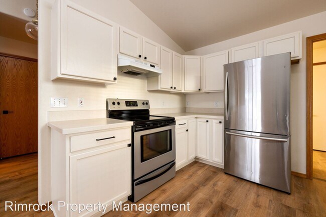 Foto del edificio - 2 br, 2 bath House - 1001 Victory Avenue