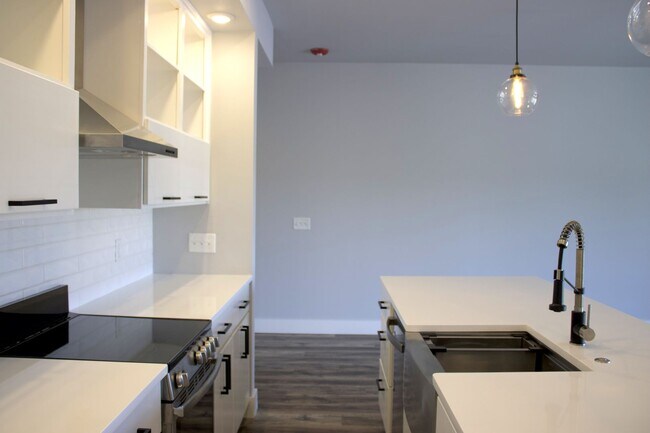 Foto del edificio - Modern 1-Bedroom Oasis in Bentonville with...