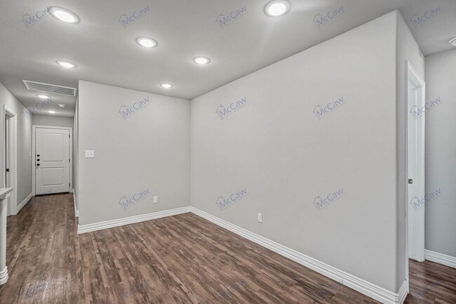 Foto del edificio - 105 Commerce St