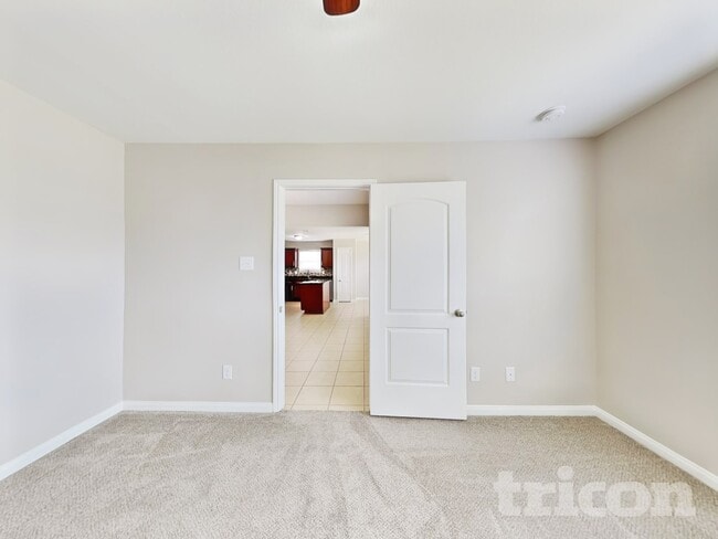 Foto del edificio - 336 Comanche Plains Rd