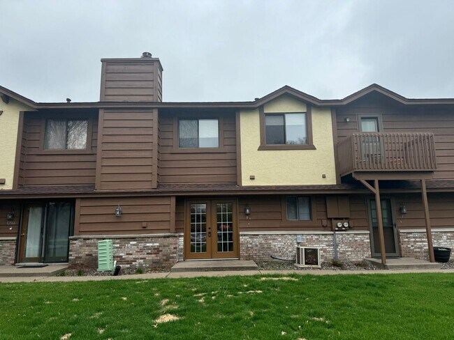 Foto del edificio - Fantastic Coon Rapids Townhouse!