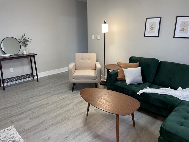 Foto del edificio - Highland Park Apartments I Standard 1 Bedr...