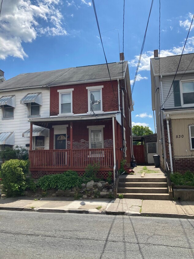 Primary Photo - 528 Harrison St