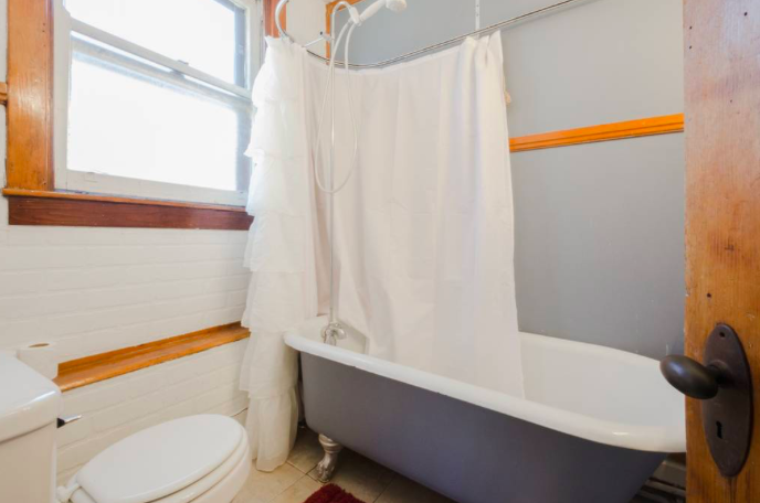 Foto principal - 2451 Maplewood Ave