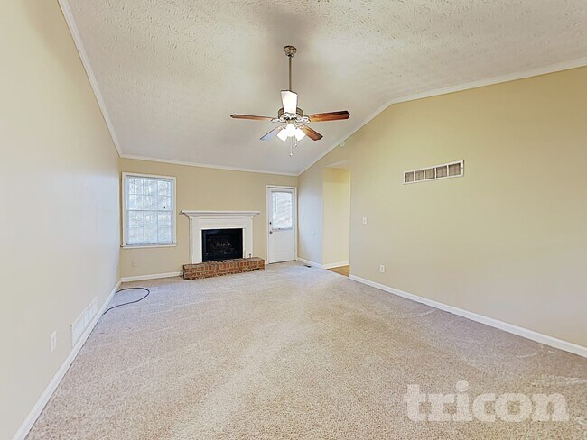 Foto del edificio - 297 N Briar Ridge