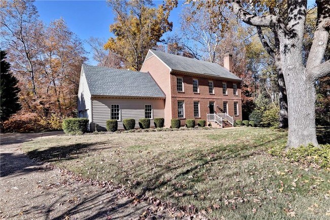 Building Photo - 700 Fairfax Way