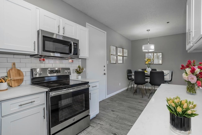 Building Photo - Soho