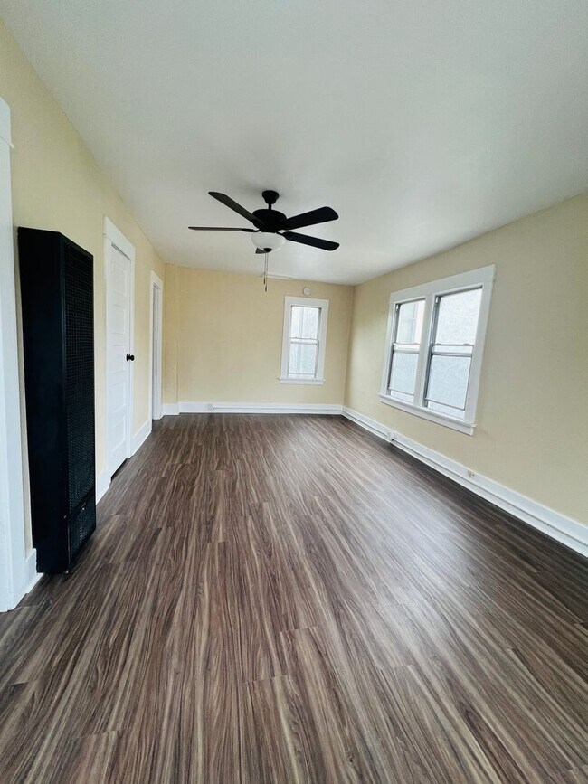 Foto del edificio - 929-33 2nd Street