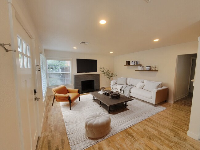 Foto del edificio - 823 Orondo Ave