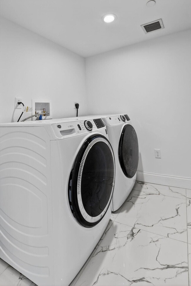 Building Photo - 350 W Hidden Valley Blvd