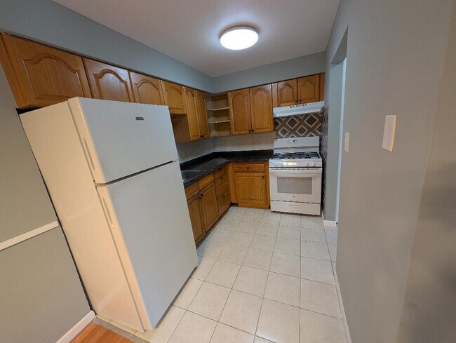 Foto del edificio - 5858 W 87th St