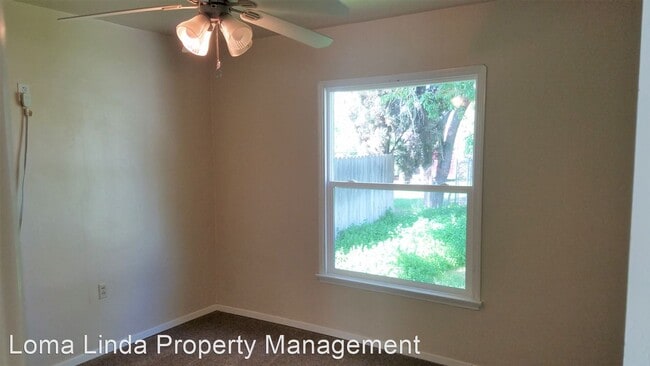 Foto del edificio - 3 br, 1 bath House - 25606 Van Leuven St.