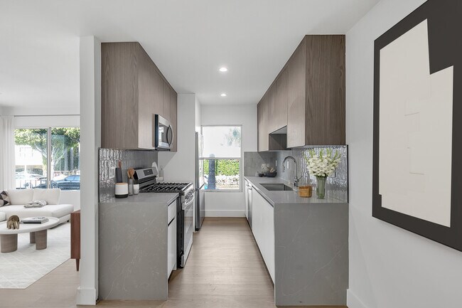 Foto del edificio - 921 N Gardner St