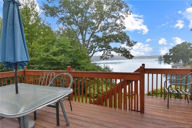 Building Photo - 160 Ipswitch Rd