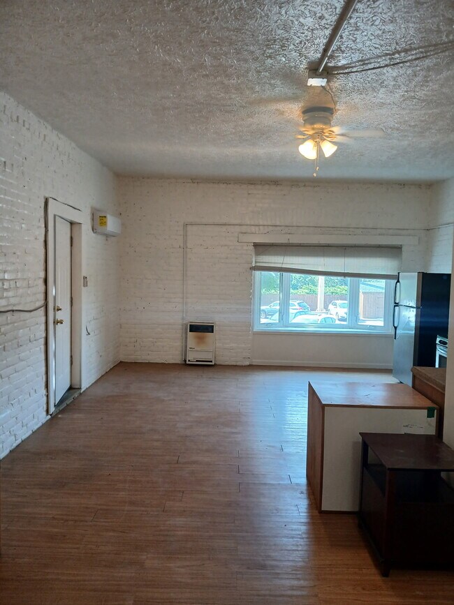 Gran resumen - 2210 Murray Hill Rd