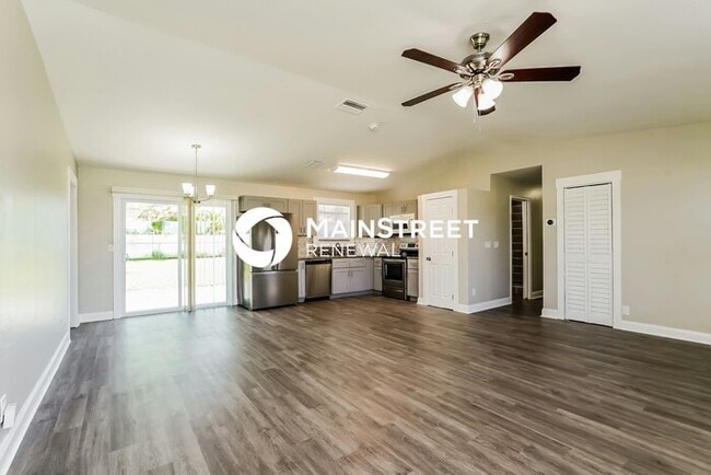 Building Photo - 3 Bedroom Pet-Friendly Home in CAPE CORAL, FL with Main Street Renewal