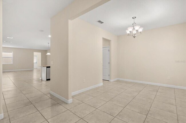 Foto del edificio - 5612 Laurel Cherry Ave