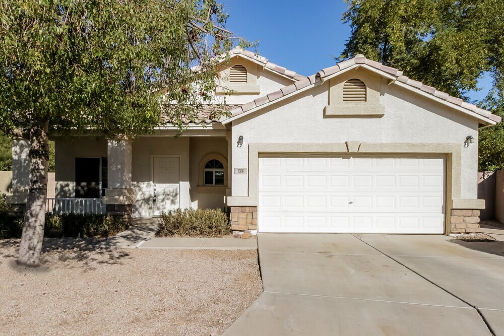 Primary Photo - 732 N Tiago Ct