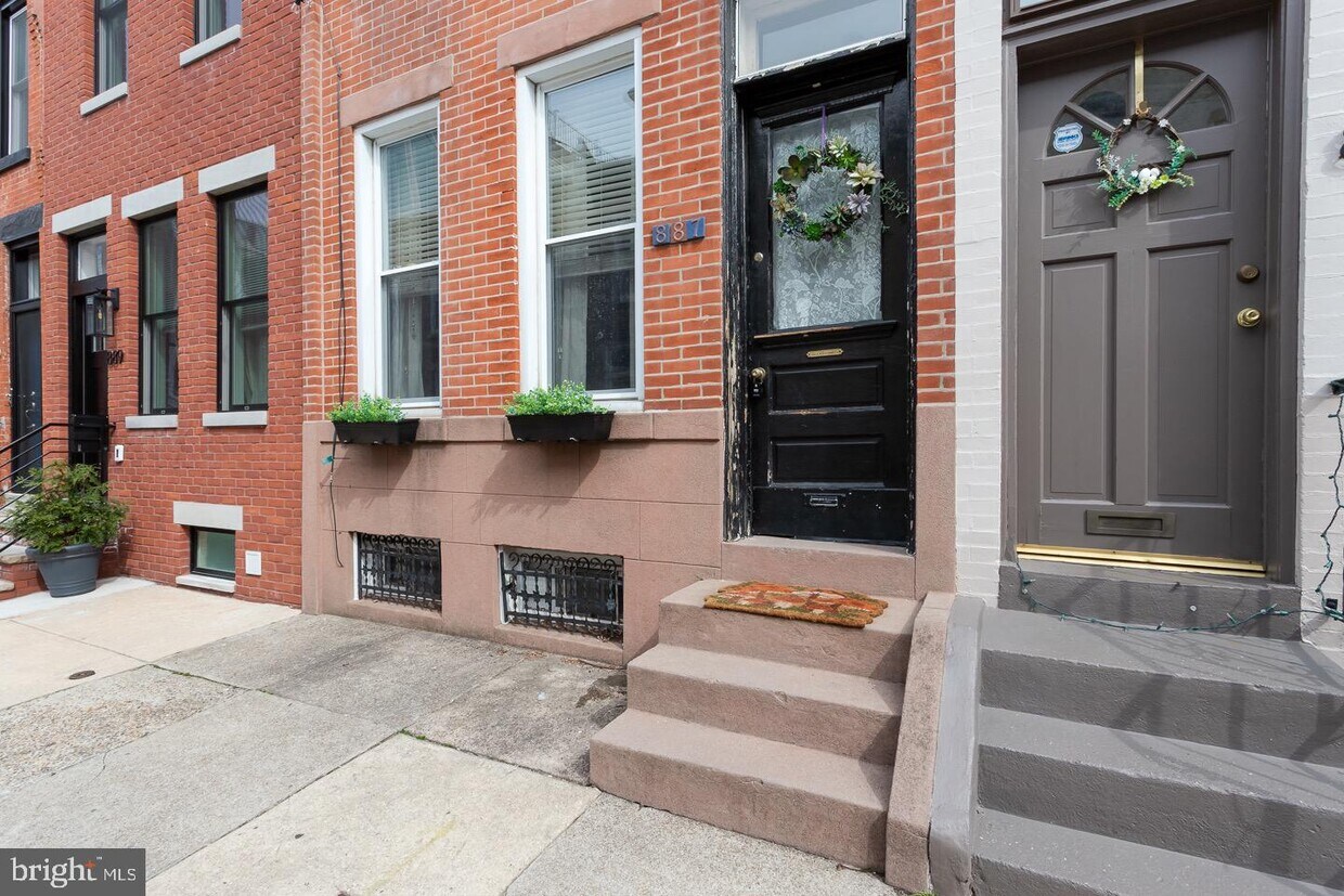 Foto principal - 887 N Judson St