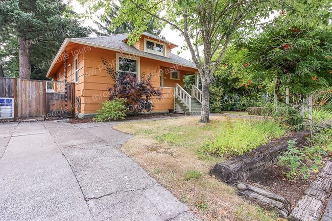 Building Photo - 5114 SE 58th Ave