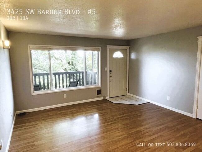Building Photo - 3425 SW Barbur Blvd