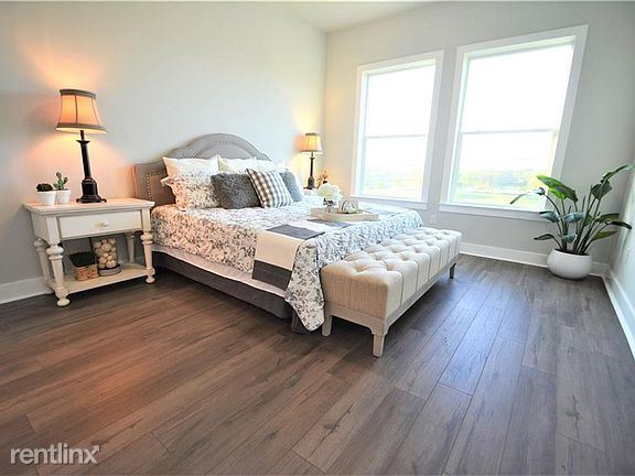 Foto del edificio - 2 br, 2 bath Condo - 4507 East Martin Luth...