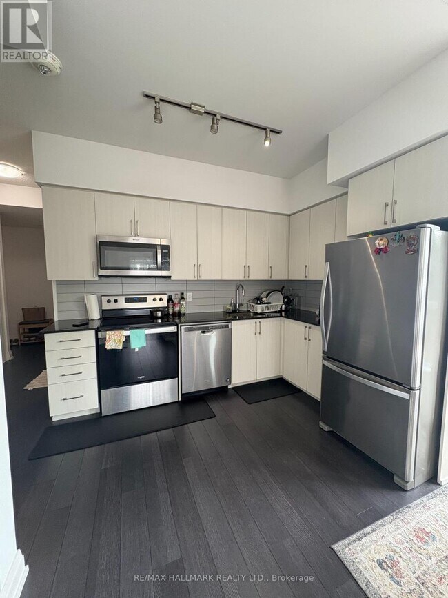 Photo du bâtiment - 3121-3121 Sheppard Ave E