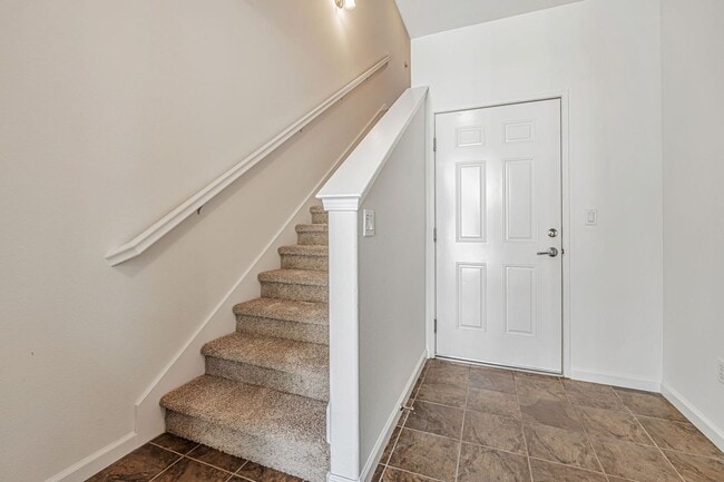 Foto del edificio - 1,331 sq ft with 2 on-suite bedrooms and o...
