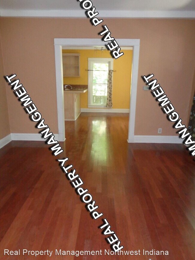Building Photo - 4 br, 2 bath House - 158 W. Institute Street