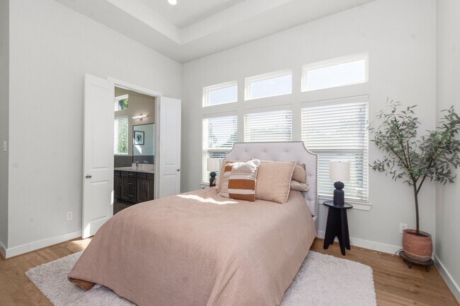 Building Photo - 816 Sienna Palm Ln