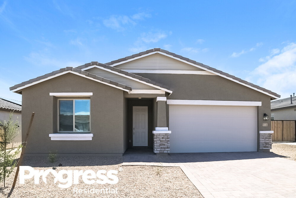 Foto principal - 13359 W Rowel Rd