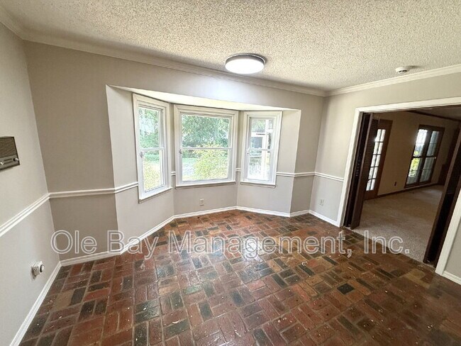Foto del edificio - 6605 Chimney Top Dr S