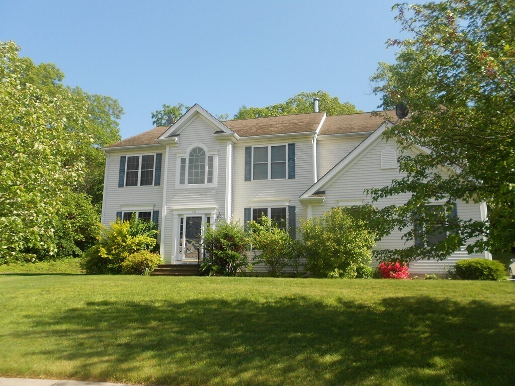 Primary Photo - 70 Aspen Ave