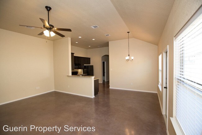 Foto del edificio - 3 br, 2 bath House - 2545 Pahmeyer Road