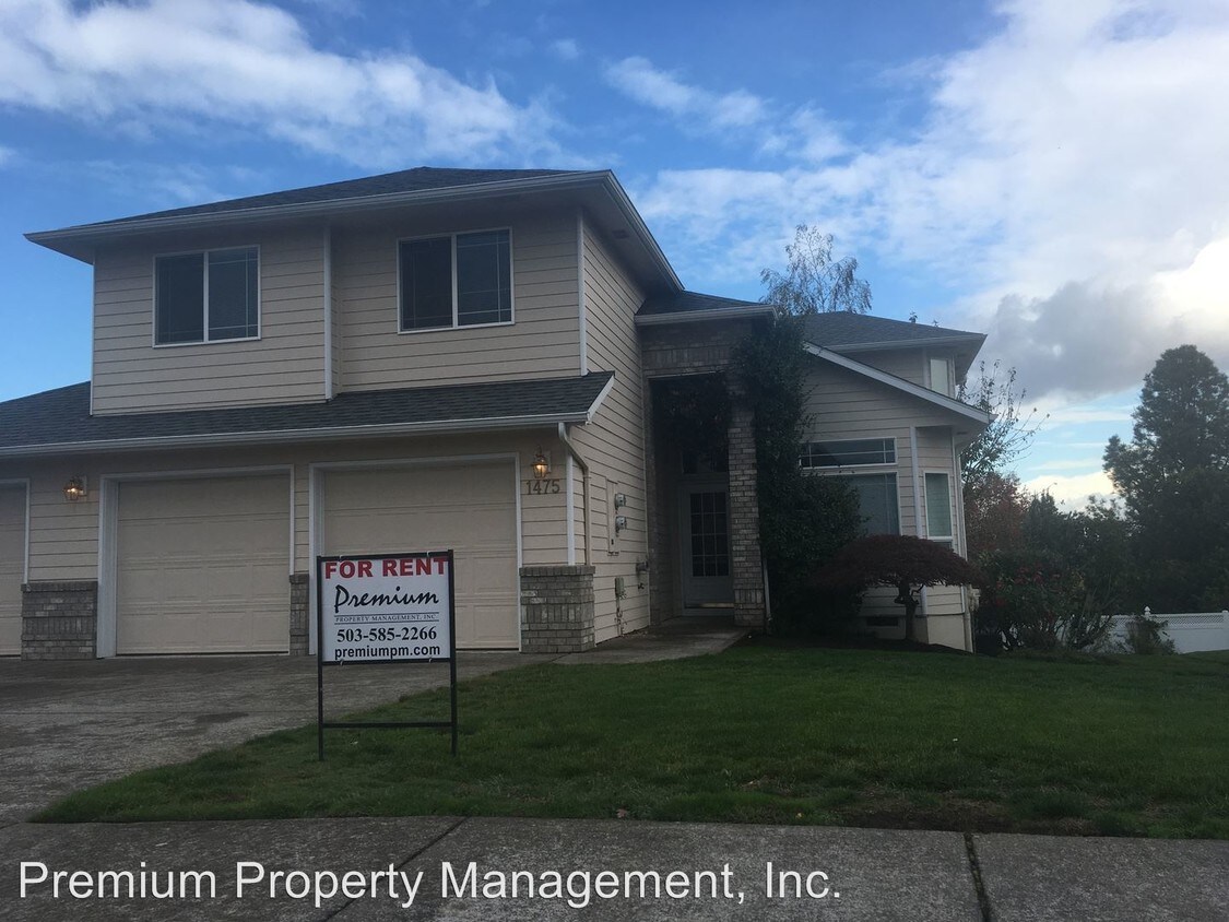 Primary Photo - 1475 Orchardview Ave NW