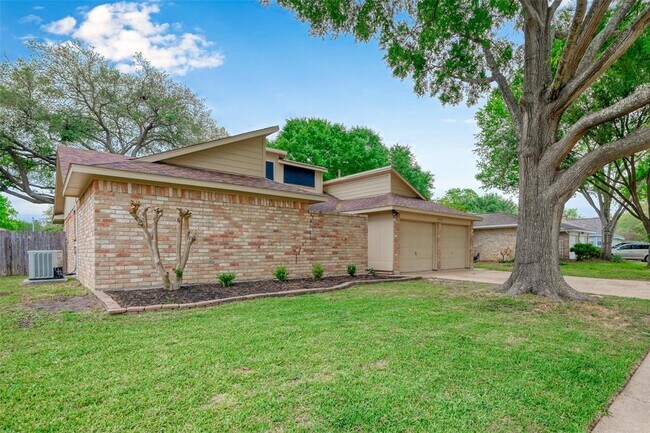 Foto del edificio - 1022 Hidden Canyon Rd