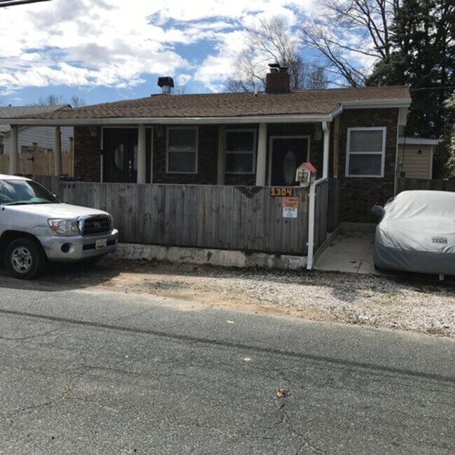 1304 2nd Rd, Middle River, MD 21220 House Rental in Middle River, MD