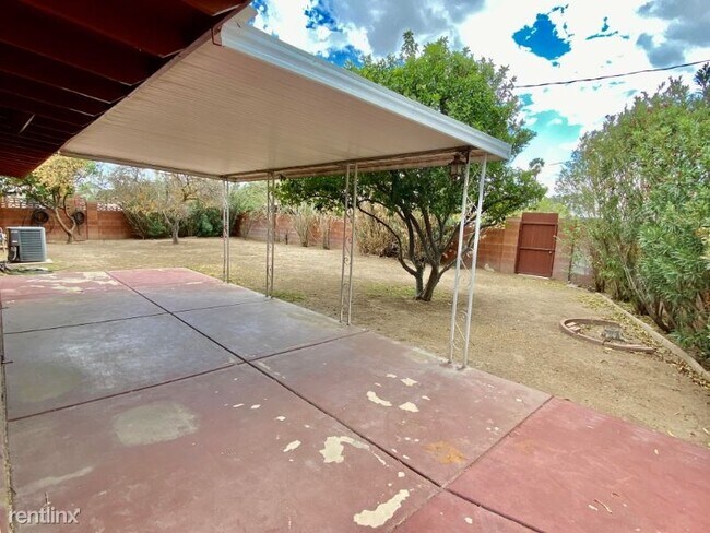 Building Photo - 3 br, 2 bath House - 6826 E Kingston Pl