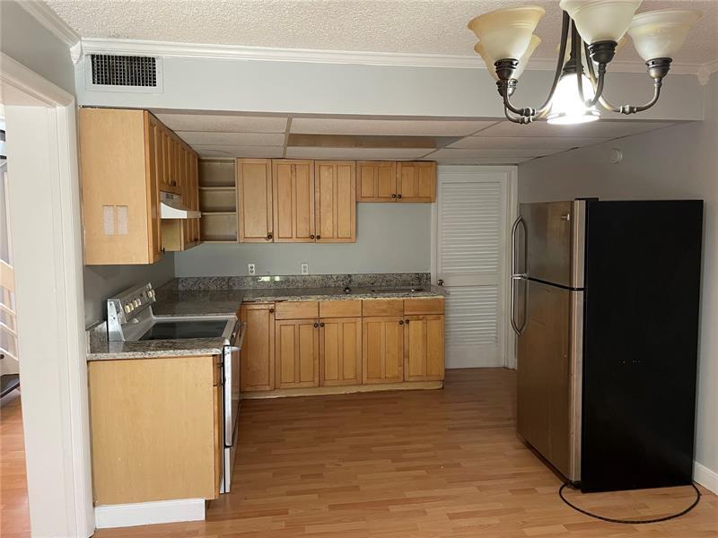 Building Photo - 274 Sunshine Dr