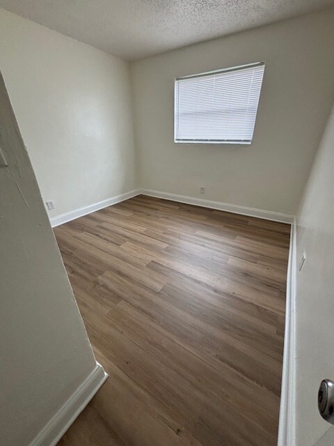 Foto del edificio - 2632 NW 18th Ter